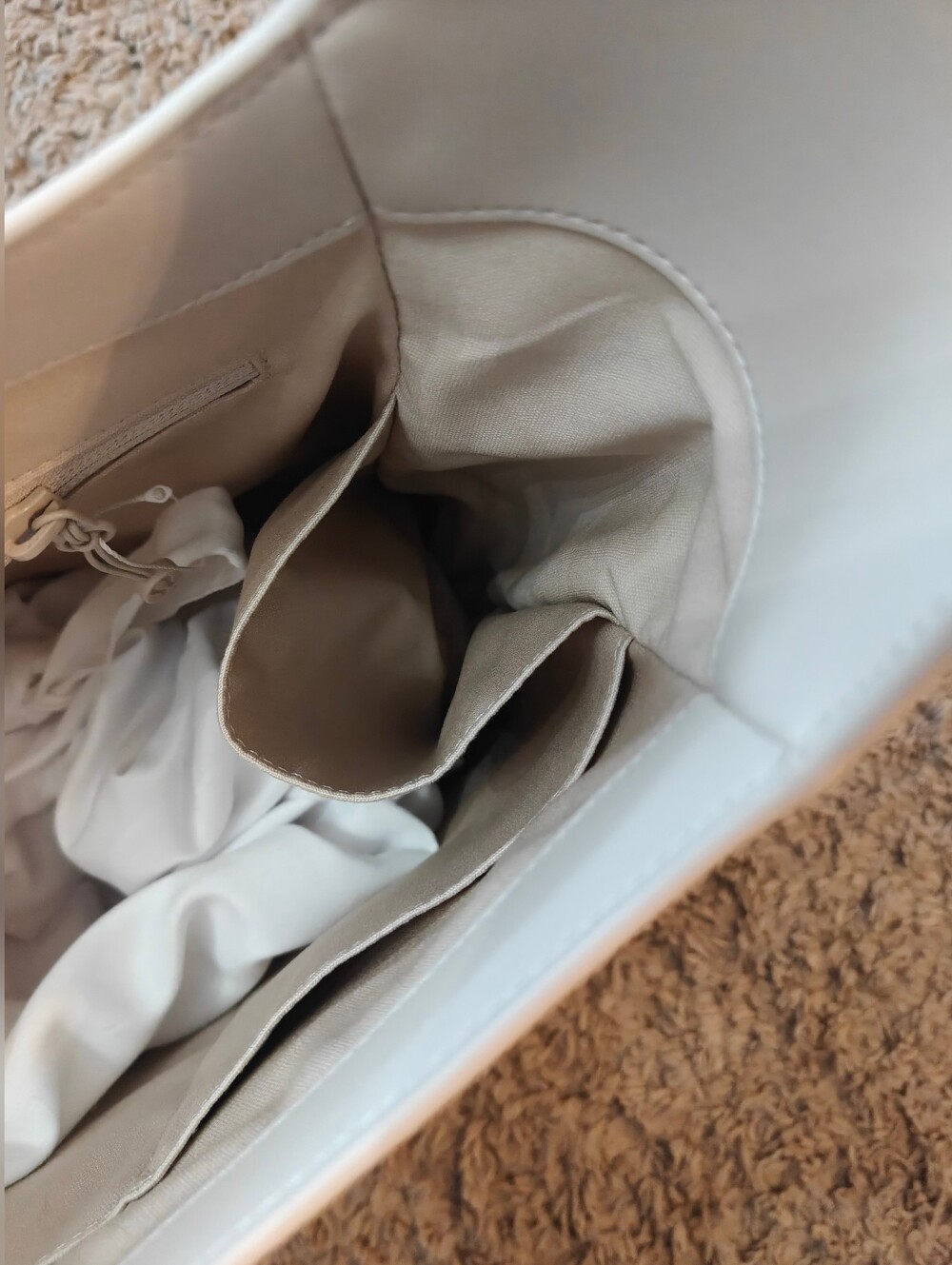 🌵 Lululemon Leather Alternative Shoulder Bag Purse 8L Cashew MSRP $228 NWT - Picture 15 of 16